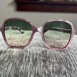 Gucci | Accessories | Gucci Ar Gg 092s Pearlized Pink  display picture 1